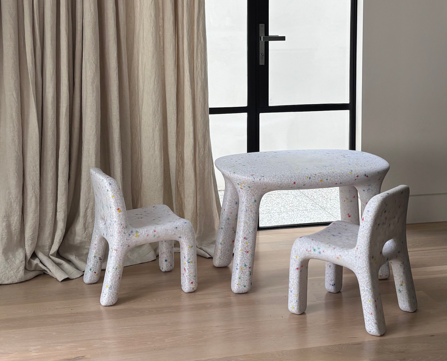 Blanco Table & Chair Set